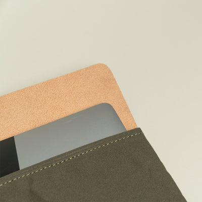 fur. Flat Pouch