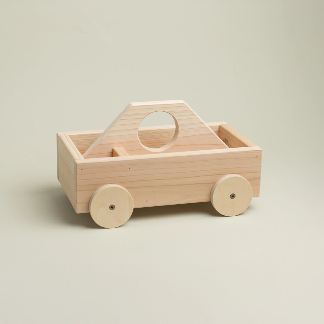 Box Car by Ishinomaki Laboratory