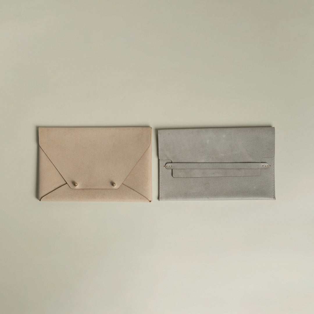 Gratitude Fold (Leather Money Pouch) by Fabrica