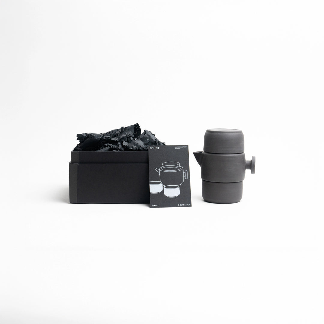 Tea Set by Oxalá