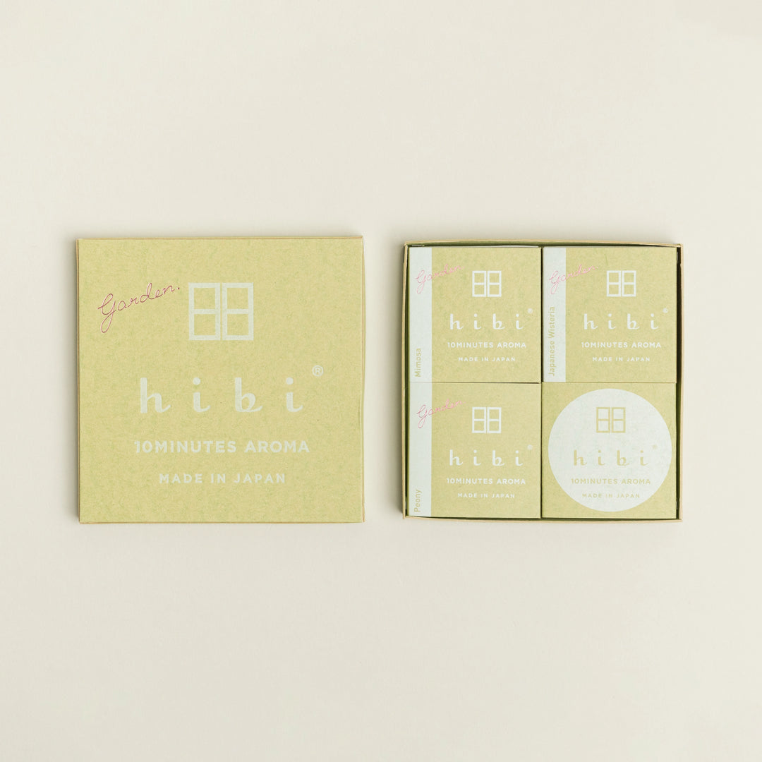 Gift Box by Hibi