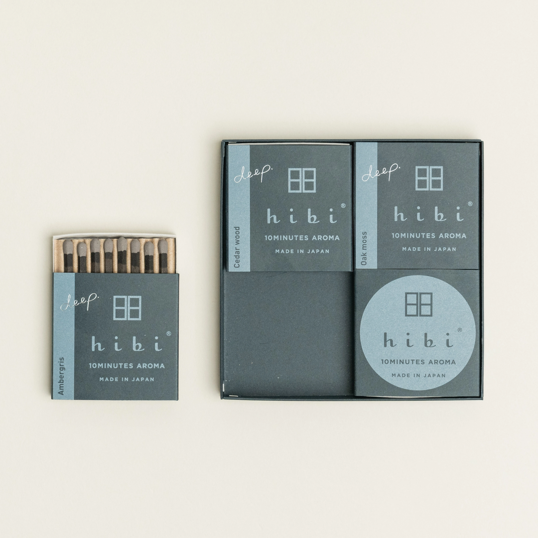 Gift Box by Hibi