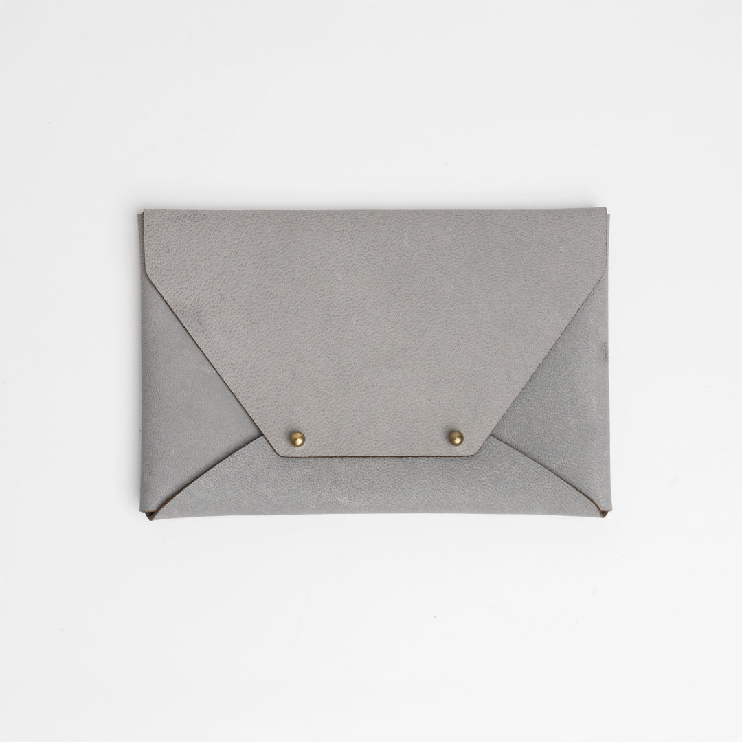 Gratitude Fold (Leather Money Pouch) by Fabrica