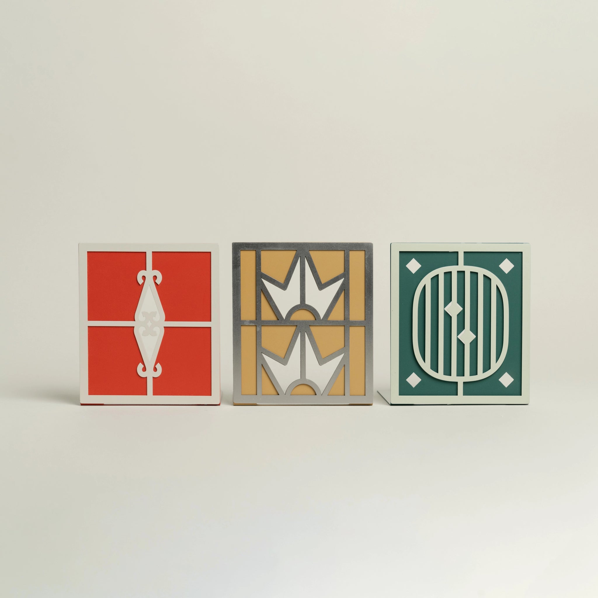 Shabi Gate Bookholder