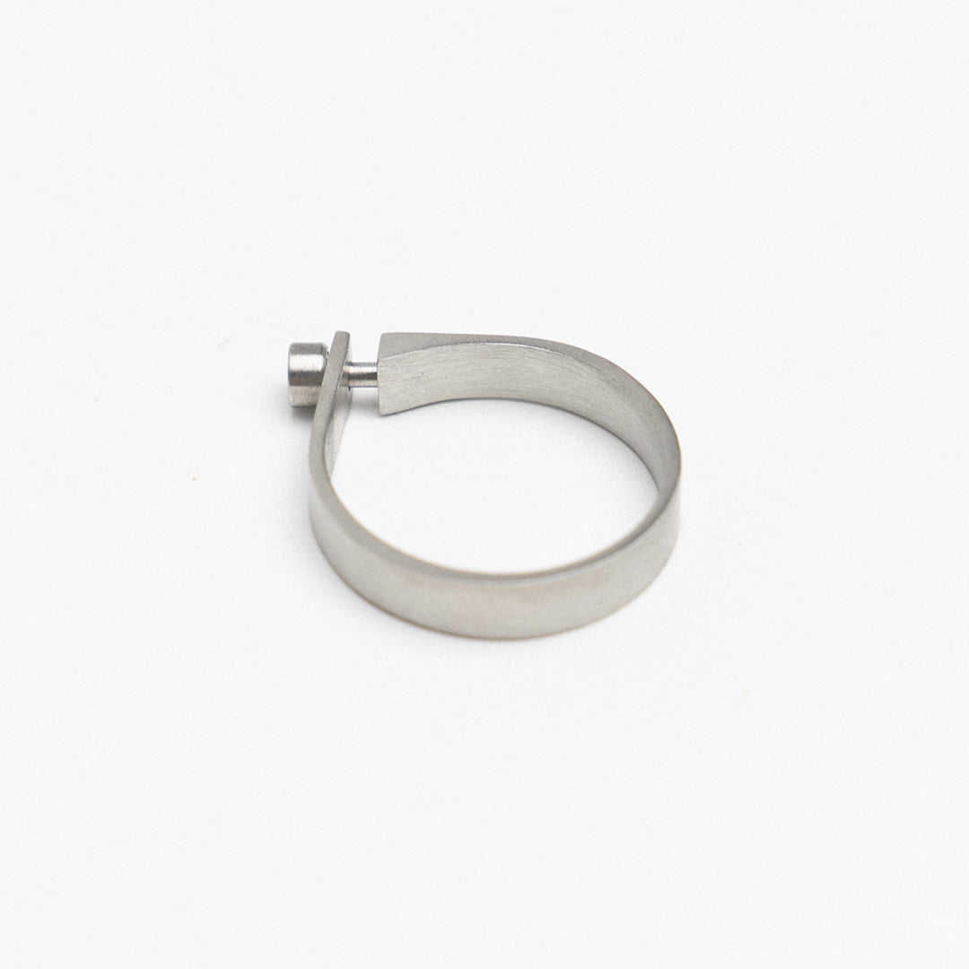 Steel Ring Loop by Oxalá