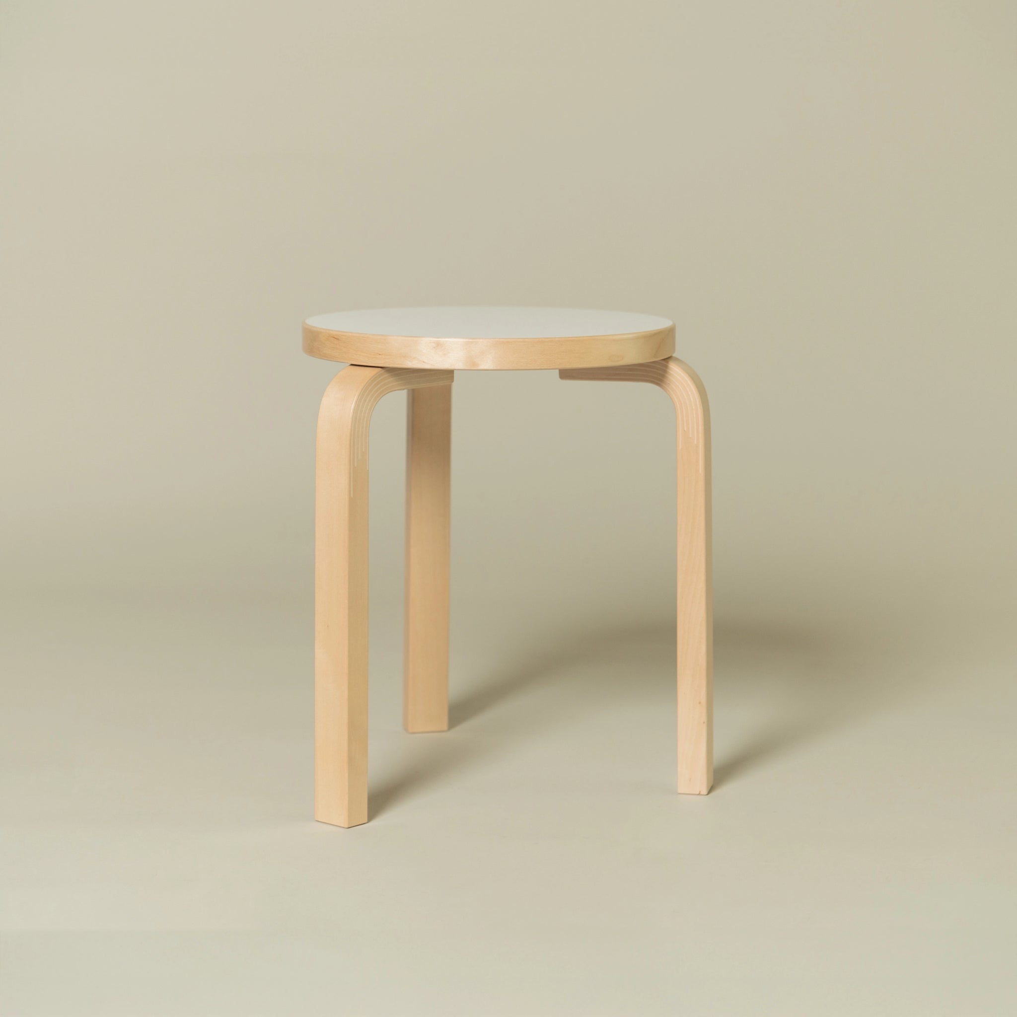 S60 Stool 60