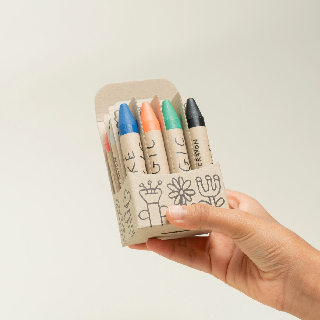 Doona's Magic Crayons by Woset