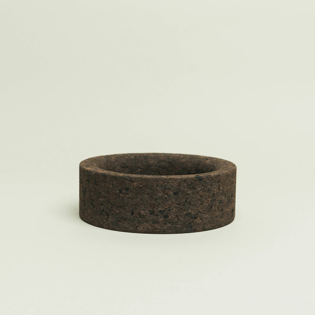 Cylinder, Low by Studio Corkinho