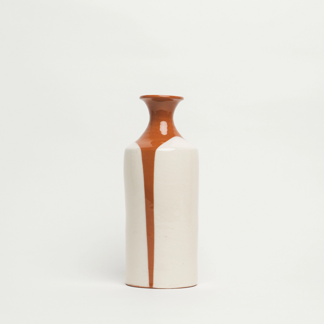 Jarra de Chapéu' Jug by Vicara