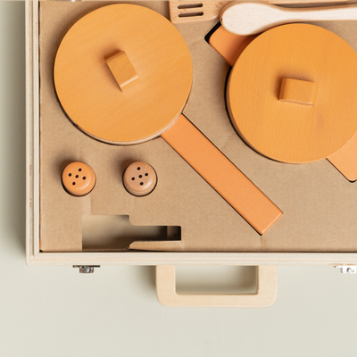 Toro Suitcase Kitchen Natural