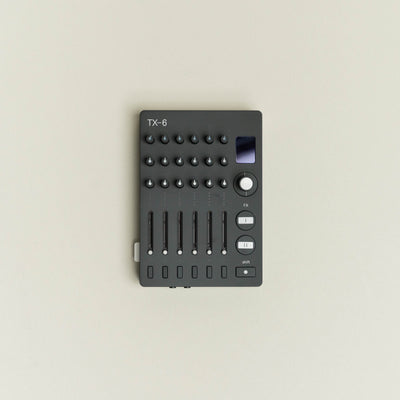 TX–6 black Portable Mixer